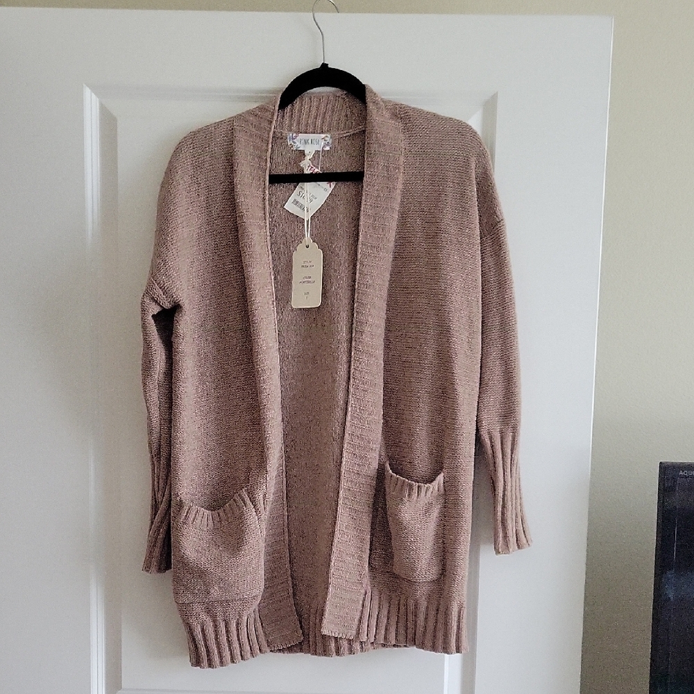NWT Cozy Tan Pink Rose Sweater Cardigan SIZE Small